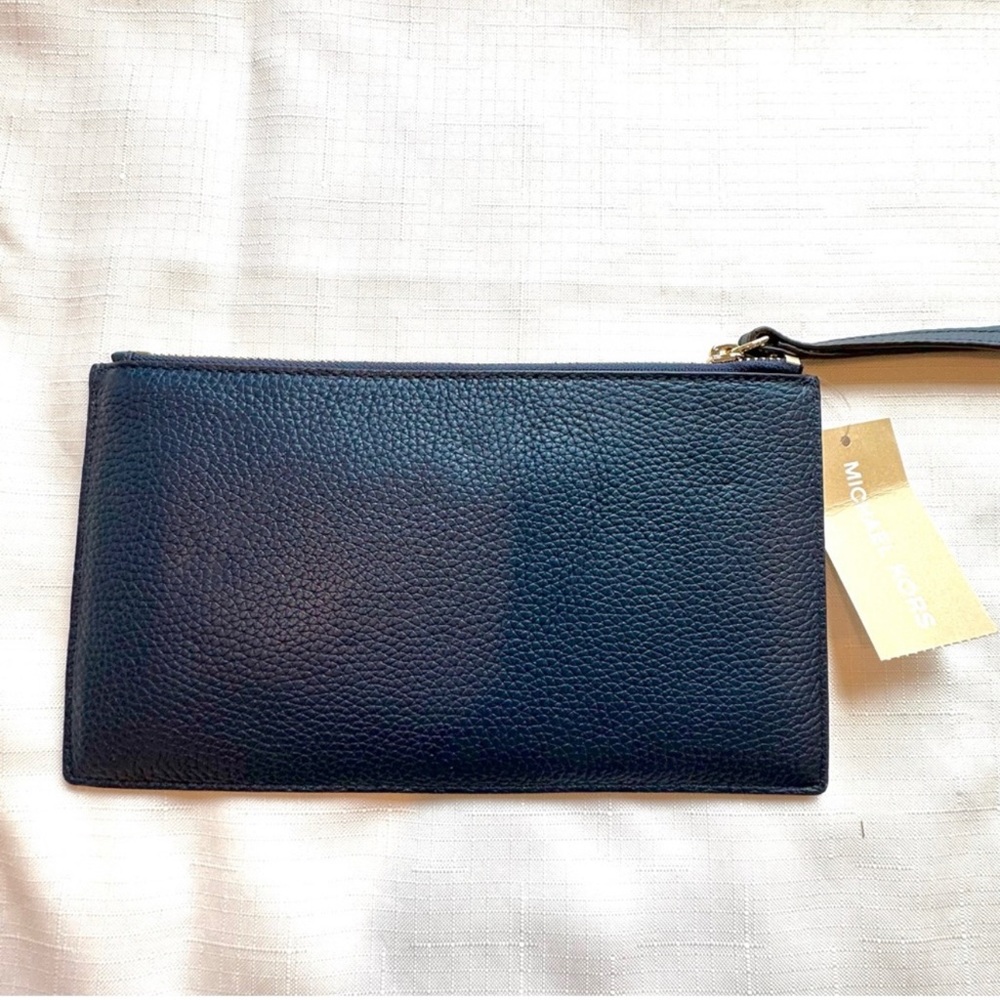 Michael Kors Brooklyn Applique Navy Blue Large
Zip Clutch NWT - Picture 7 of 12